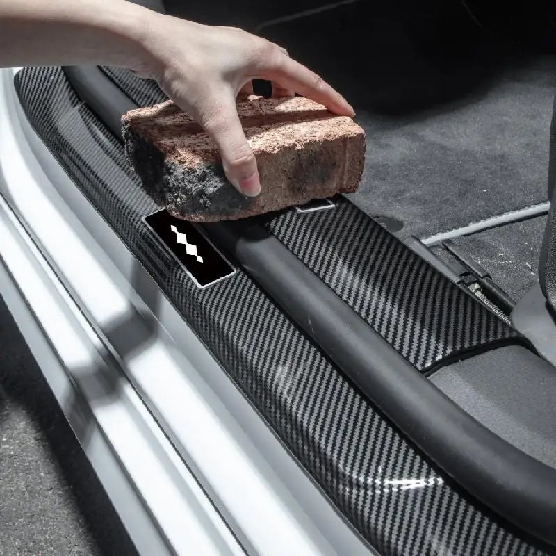 BYD Leopard 8 (2025) Threshold Bar Review: Trunk Protection & Welcome Pedal for Modified Leopard 5