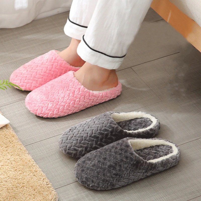 Women’s Warm Plush Indoor Slippers – Soft House Slides